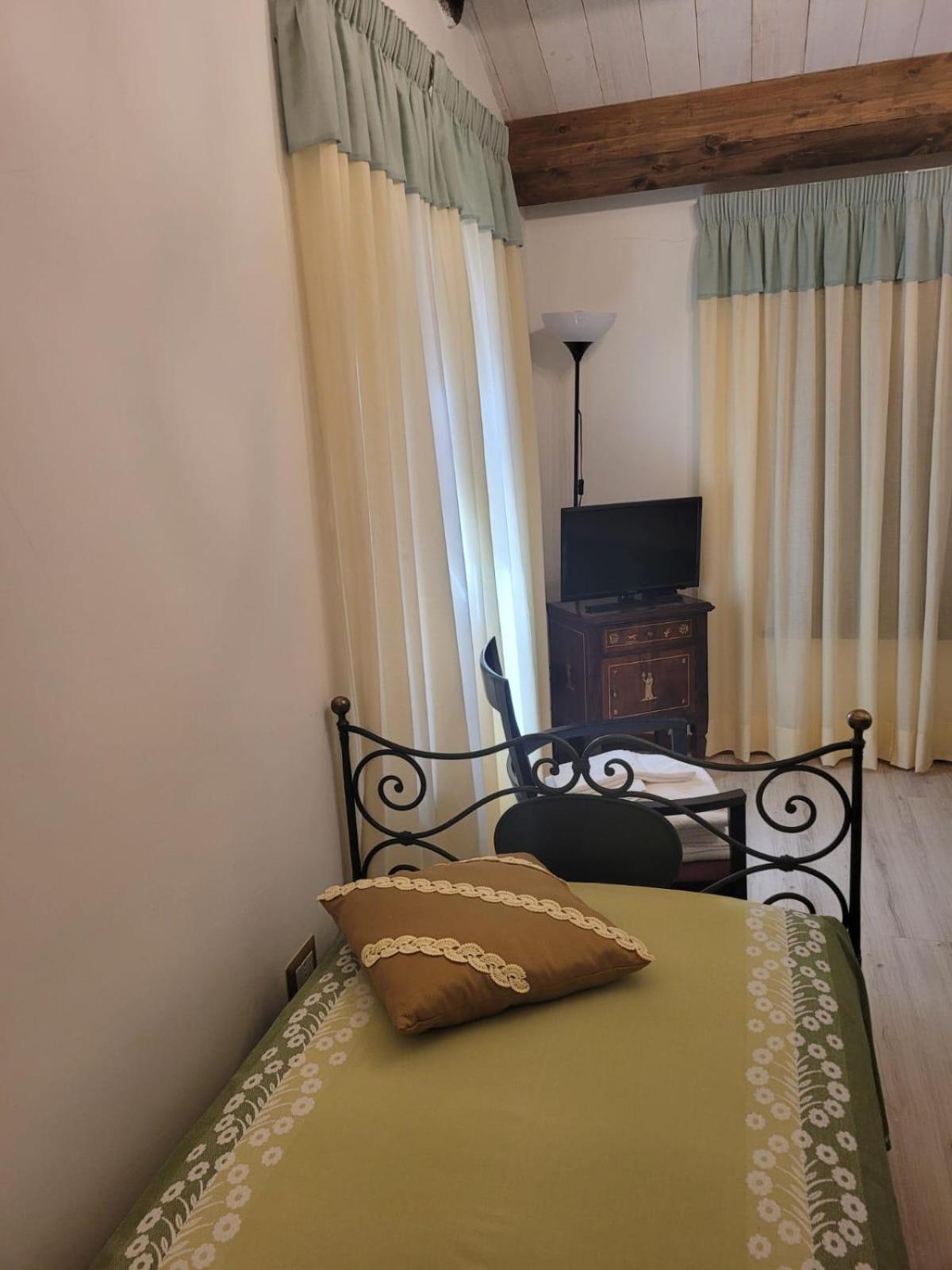 סן סברינו מארקה Resort Restaurant Villa Berta מראה חיצוני תמונה